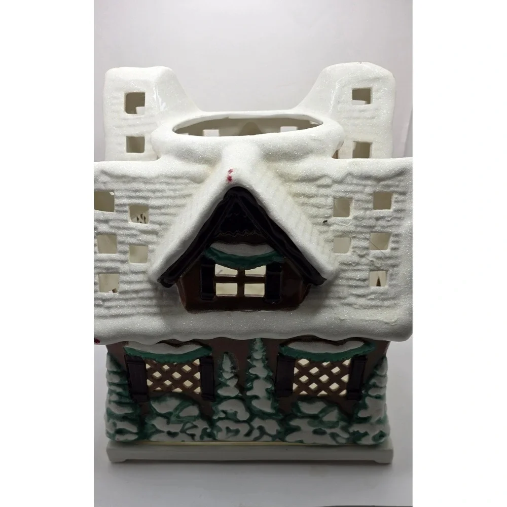 PartyLite Ceramic Winter Cottage Candle Holder Snow Roof Holiday Village P0261
